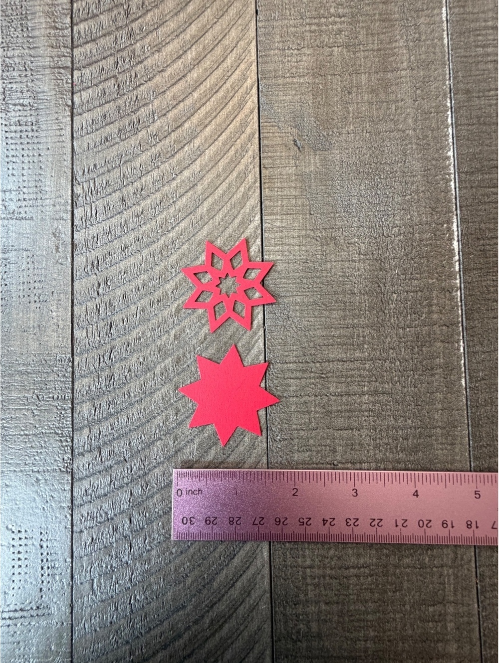 Martha Stewart Geometric Star Layering 2 in 1 Shape Punch - Picture 5 of 5